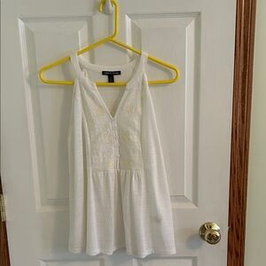Cable & Gauge Ivory Sleeveless Blouse